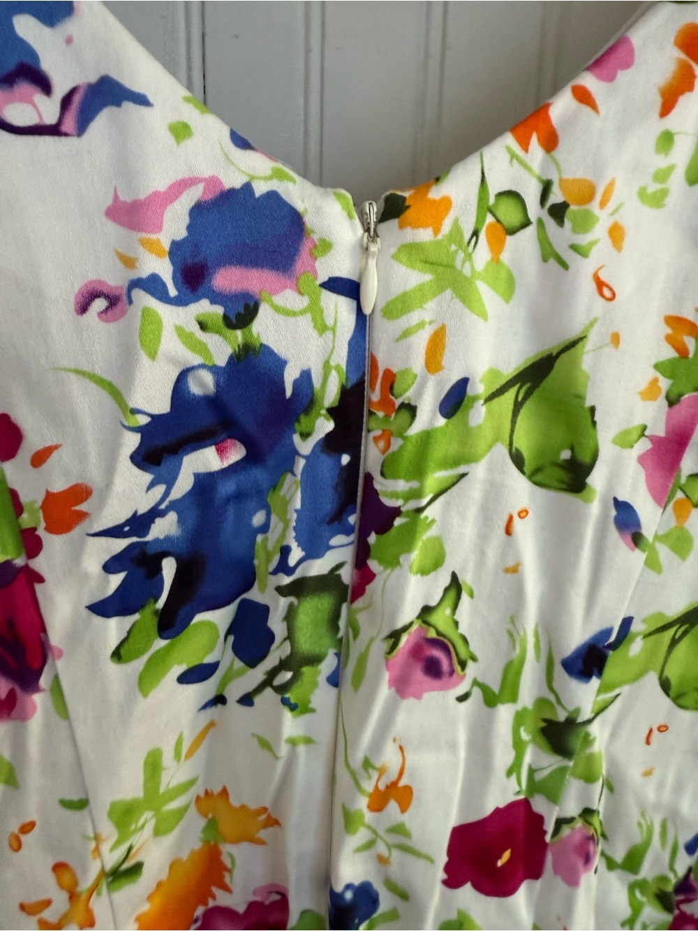 Floral V-Neck Cotton Summer Dress in White with Multicolor Bloom - Picture 4 of 6